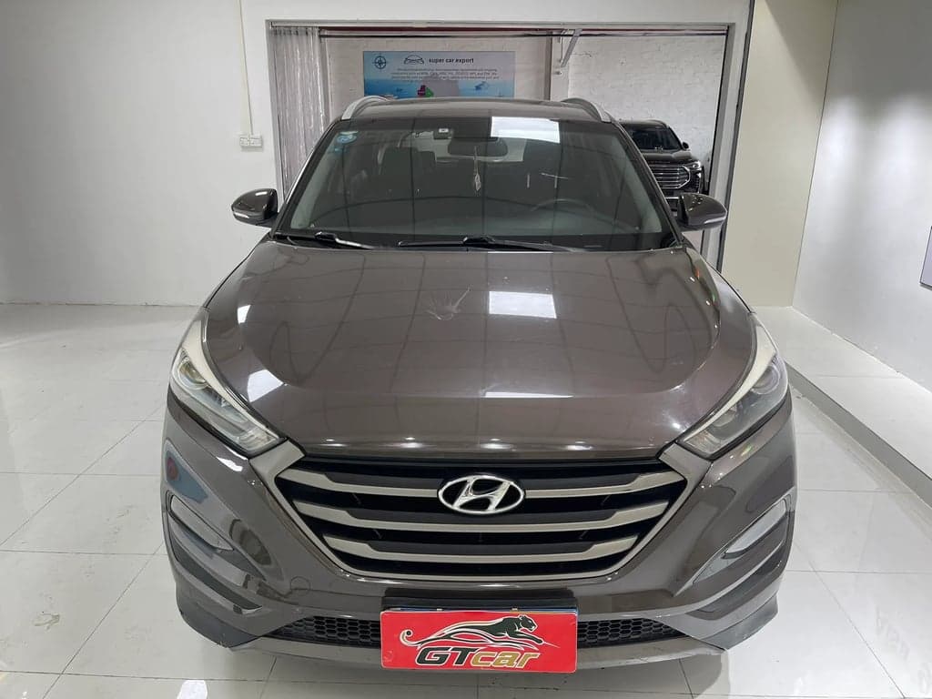 Hyundai Tucson used suv for Nigeria market