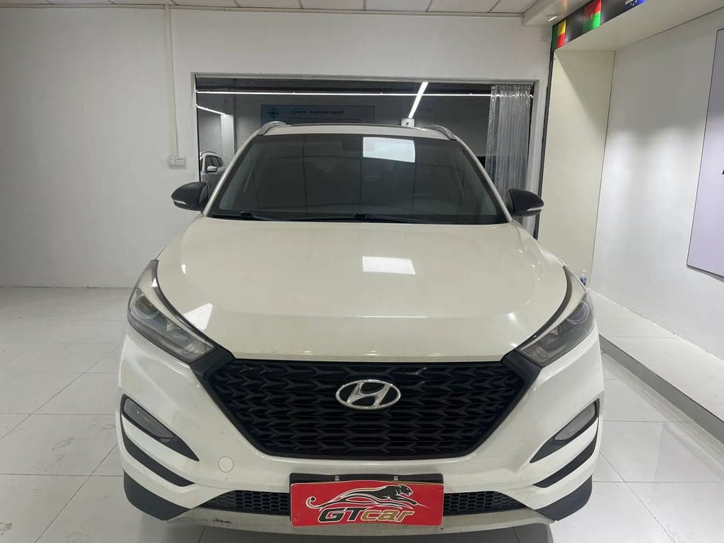 Hyundai Tucson used suv for Nigeria market