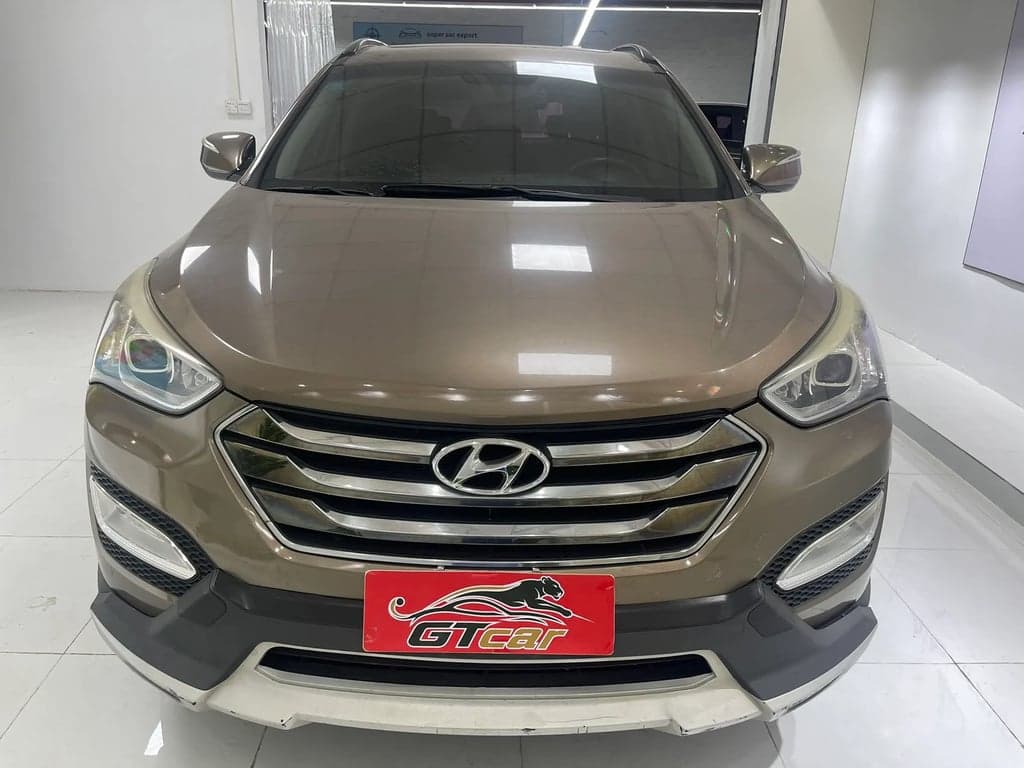 Hyundai Santa Fe used suv for Nigeria market