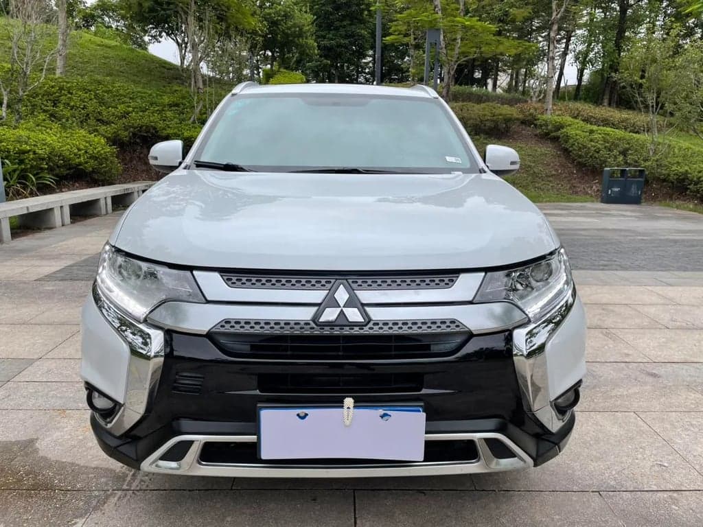 Mitsubishi Outlander used suv for Nigeria market