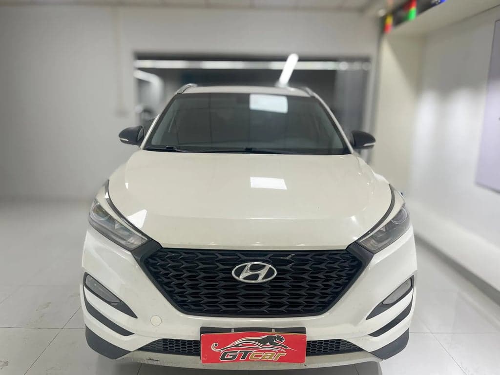 Hyundai Tucson used suv for Nigeria market